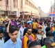 काशी में सड़क, गलियां, घाट सब हाउसफुल, 7 घंटे की तपस्या के बाद हो रहे बाबा विश्वनाथ के झांकी दर्शन